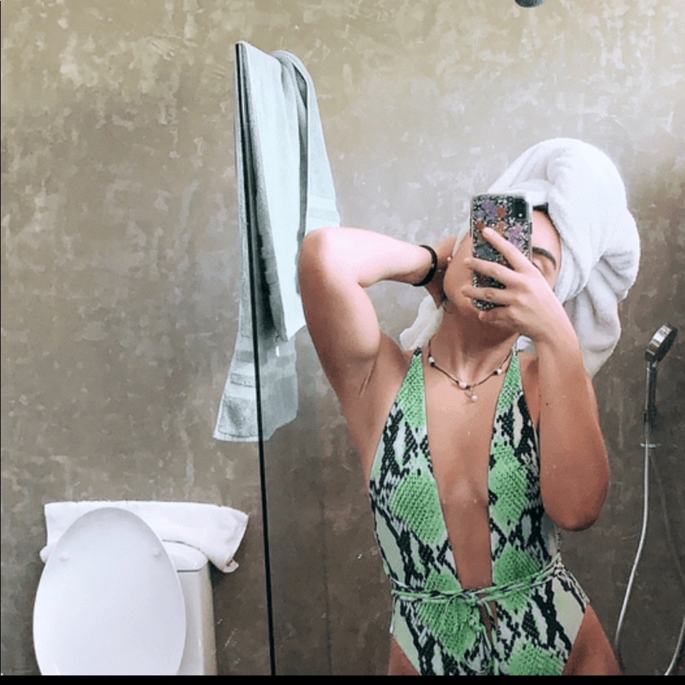 Neon green snakeskin 1 piece bikini ✨